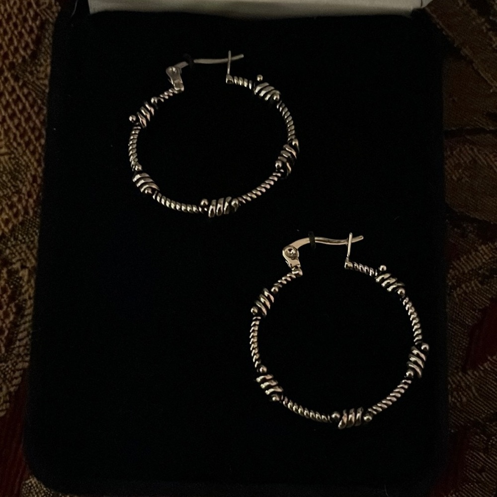 Barbwire hoops ✨